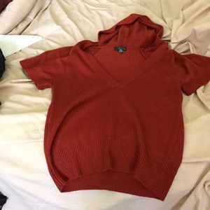 Shirt with hood made out of acrylic